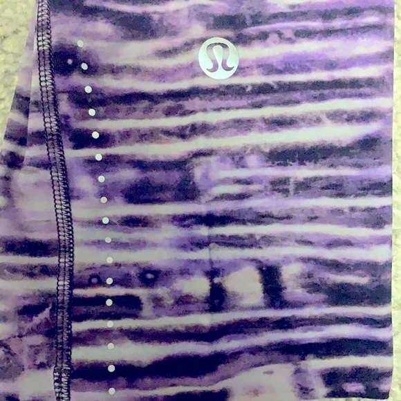 Lululemon Crop Running Tights - Picture 4 of 4